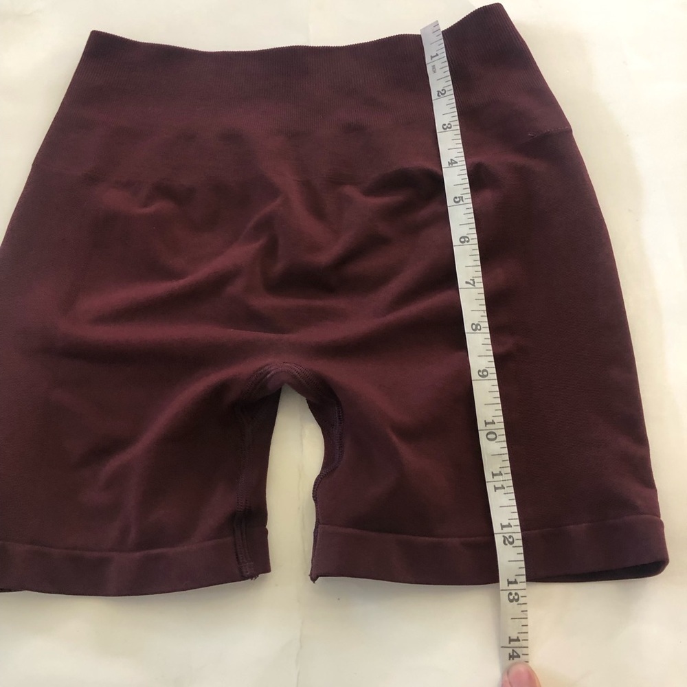 Alphalete Women's Amplify Seamless Scrunch Short Size S - Picture 13 of 14